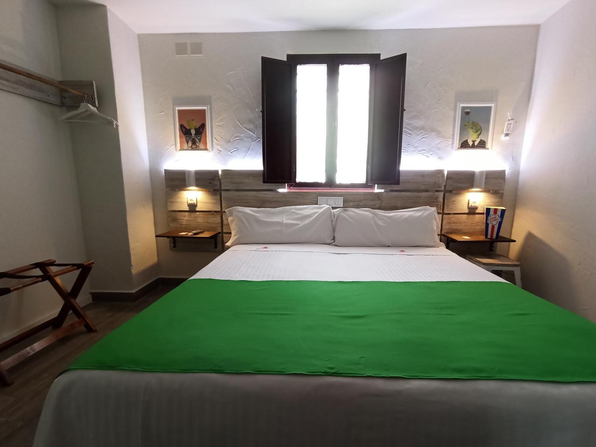 La Jarana Casa Hotel Zahara De La Sierra Chambre photo